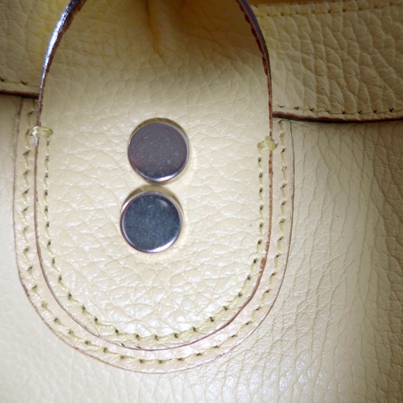 Falor Leather Bucket Bag - Picture 12 of 16